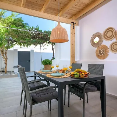 Lejlighed Renovated, Beachfront, Quiet Terrace And Balcony W Views, Near Rhodes Marina Aquavista