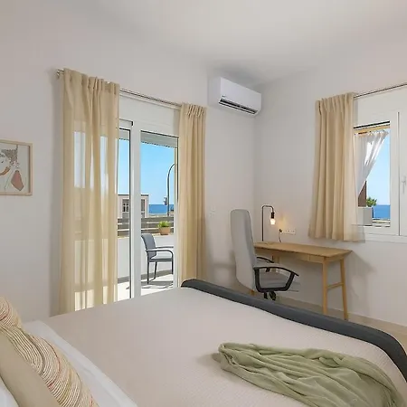 Lejlighed Renovated, Beachfront, Quiet Terrace And Balcony W Views, Near Rhodes Marina Aquavista Rhodes City